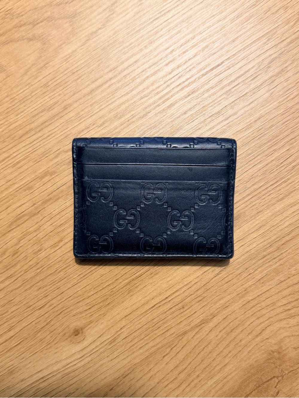 Gucci Bi-Fold black leather card holder